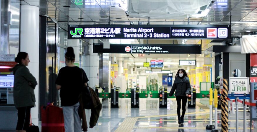 Tokyo Airport Deploys Humanoid Robots for Baggage