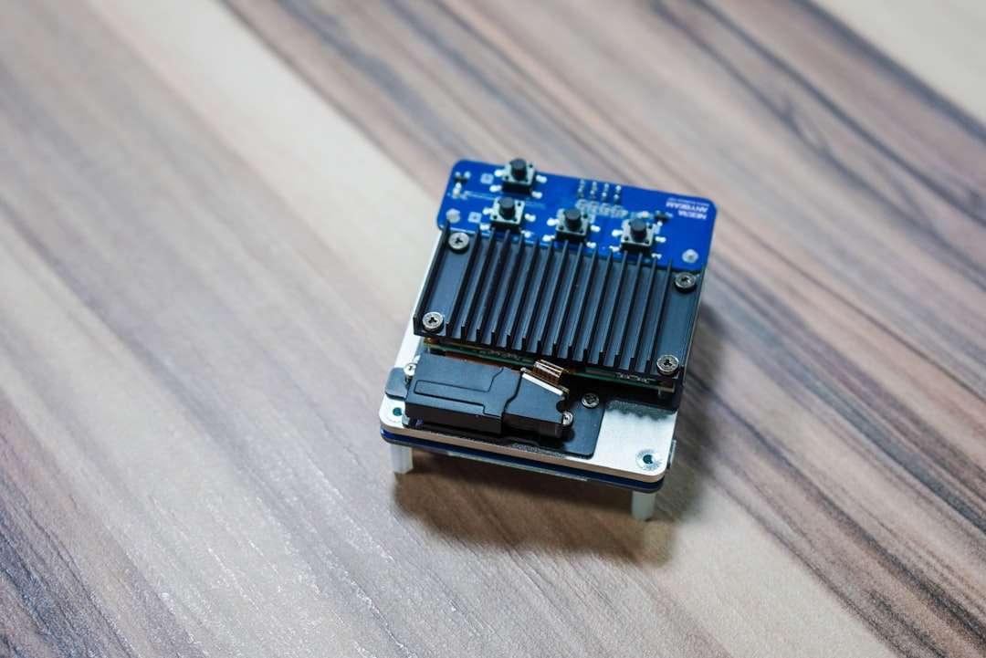 360 Gbps Wireless via Laser Chip