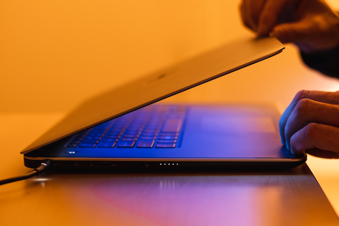 Laser-Powered Wireless Hits 360 Gbps