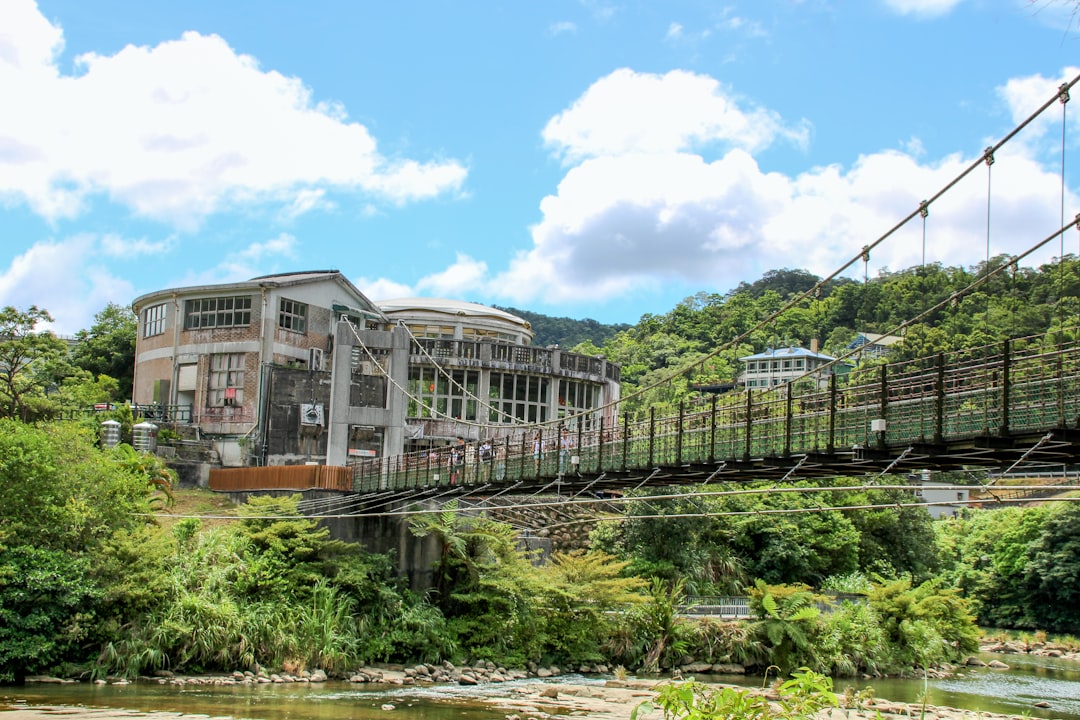 Taiwan Student Hacks High-Speed Rail