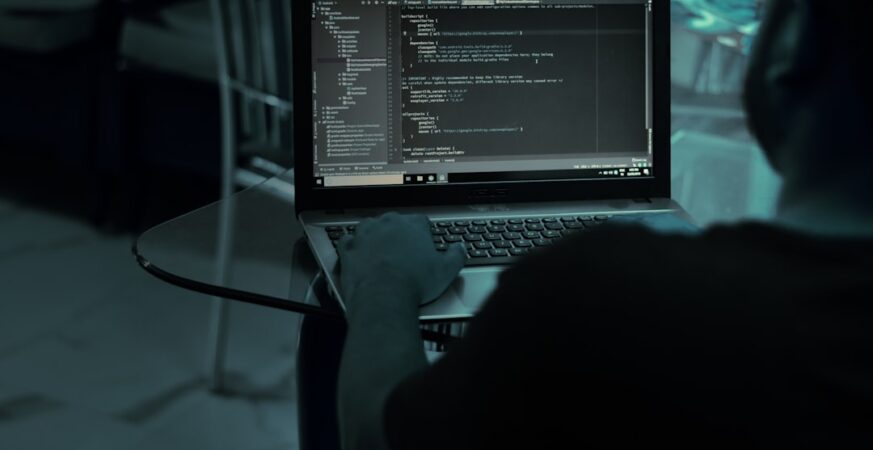 vm2 Sandbox Escape Lets Attackers Run Code