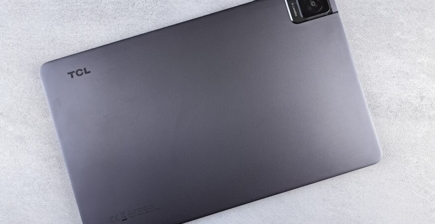 TCL QM8L Review: A Stunning TV with SQD Mini-LED Technology at a Great Price