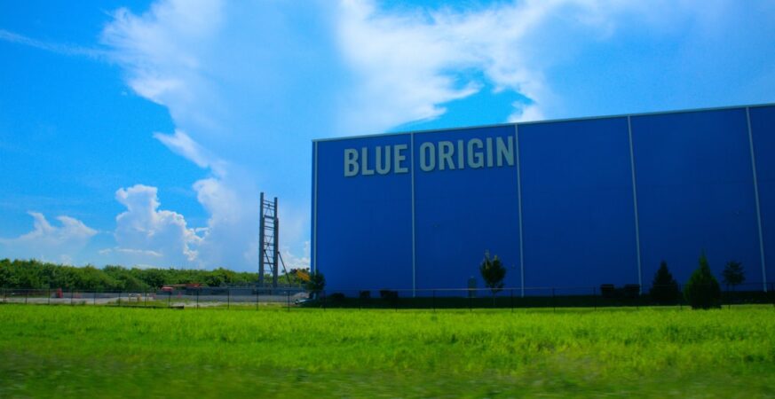 NASA Trains with Blue Origin's Crew Moon Lander