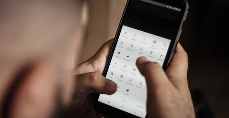 Smartphone Users Prioritize Convenience Over Security