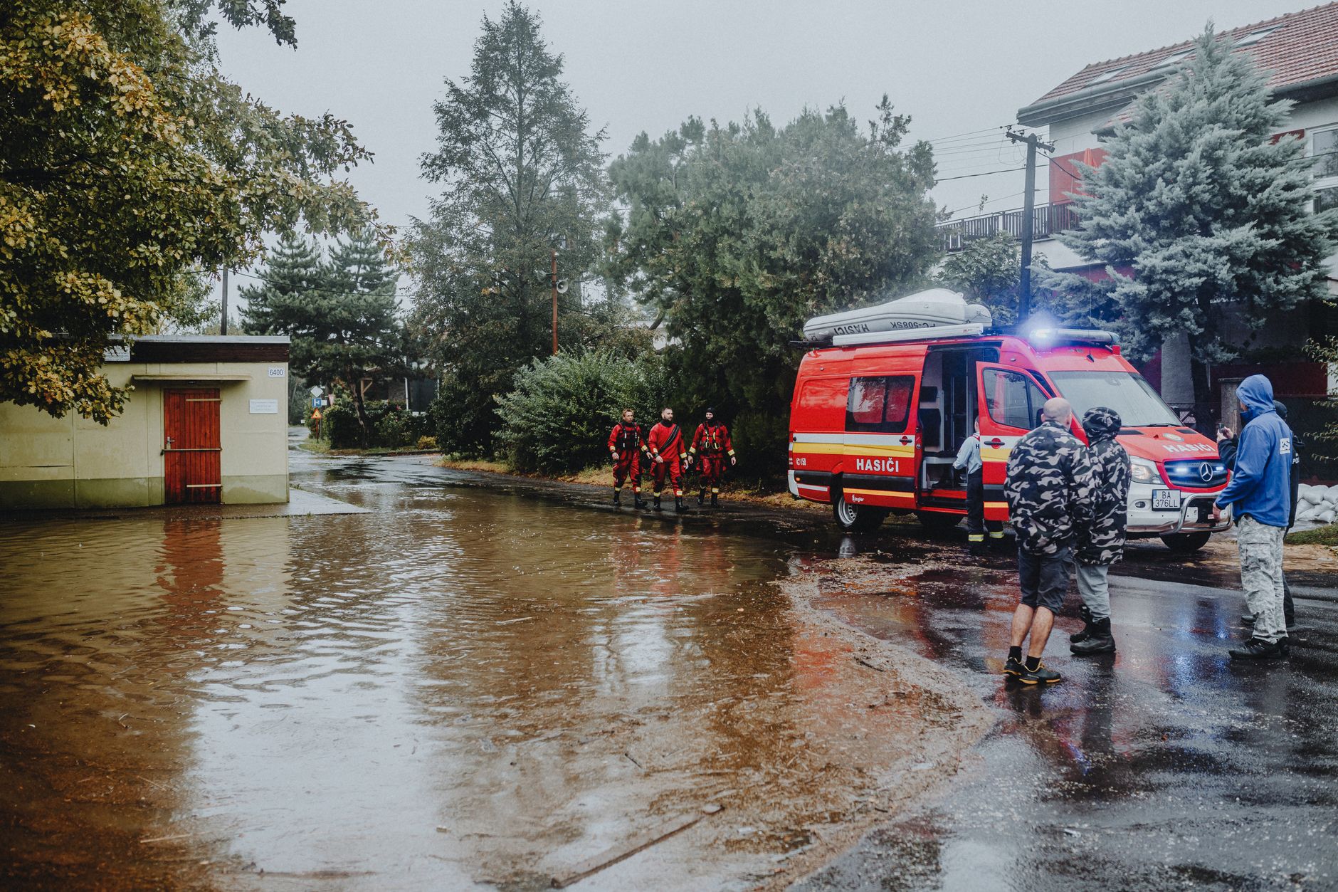 Waymo Robotaxis Drive Into Floods, Service Paused