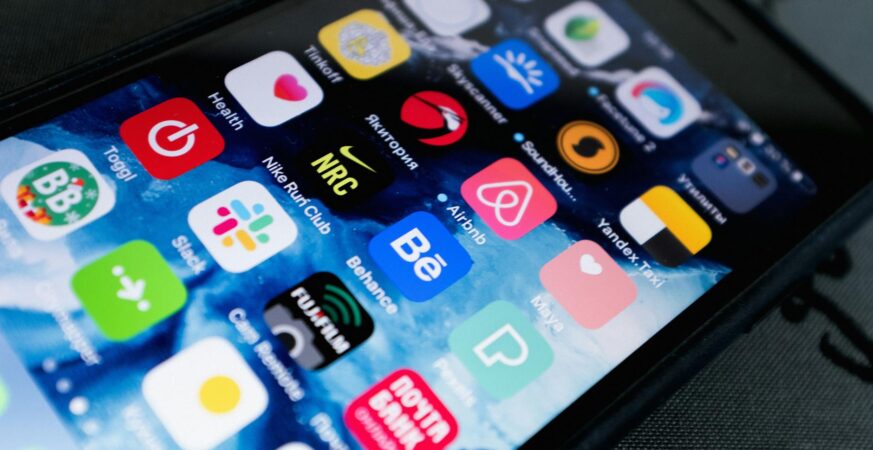 iOS 27 May Ditch AirPlay Monopoly in EU
