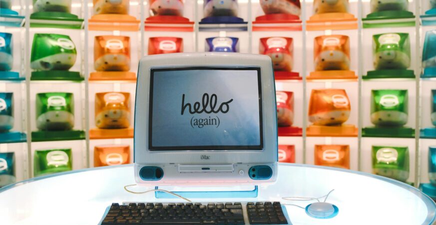 The Virtual OS Museum Lets You Run 600 OSes