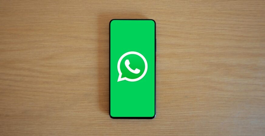 WhatsApp Adds Document Uploads to Meta AI on iOS