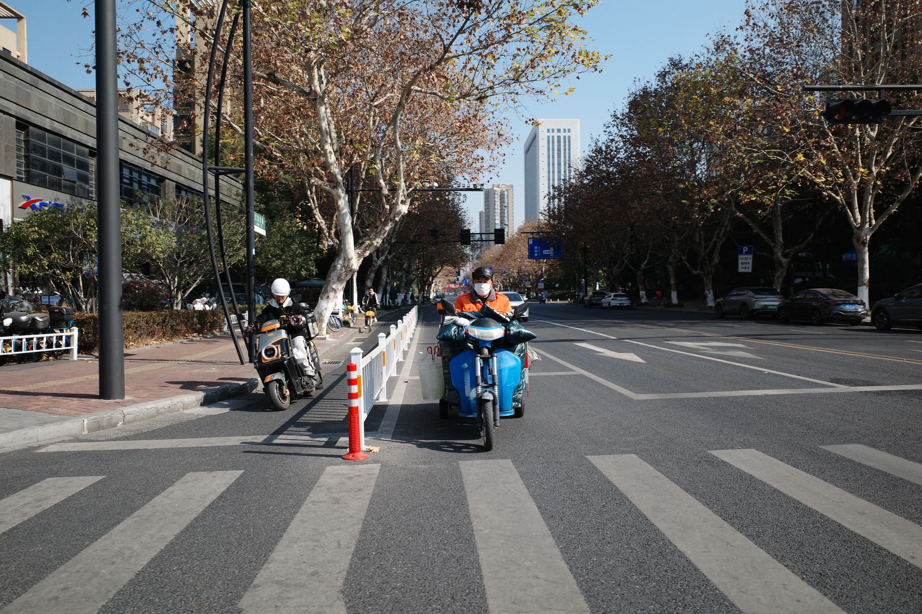 China Leads Robotaxi Ranking, Waymo Falls Behind