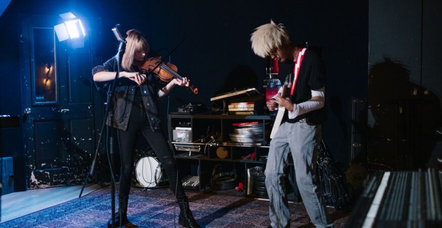 Anthropic's Fable 5 Sets AI Freelance Performance Record
