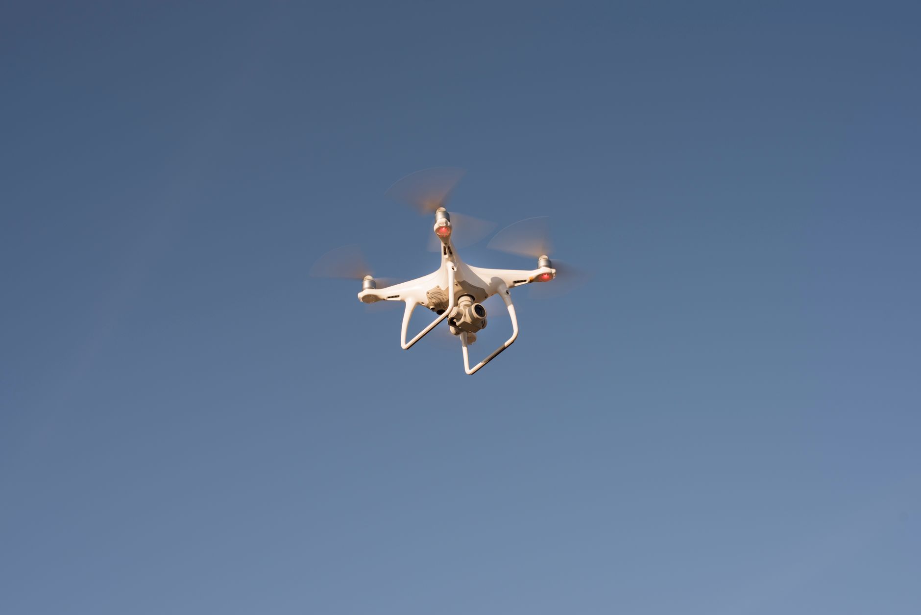 Drone Endurance Record: 261 Minutes in the Air