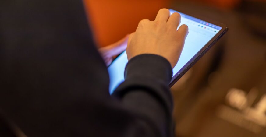 Ubuntu snap-confine vulnerability lets local users get root